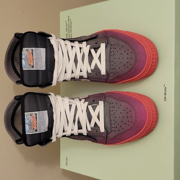 Off-White | Off Court 3.0 High-top Grey Fuchsia Sneakers - Picture 6 of 10